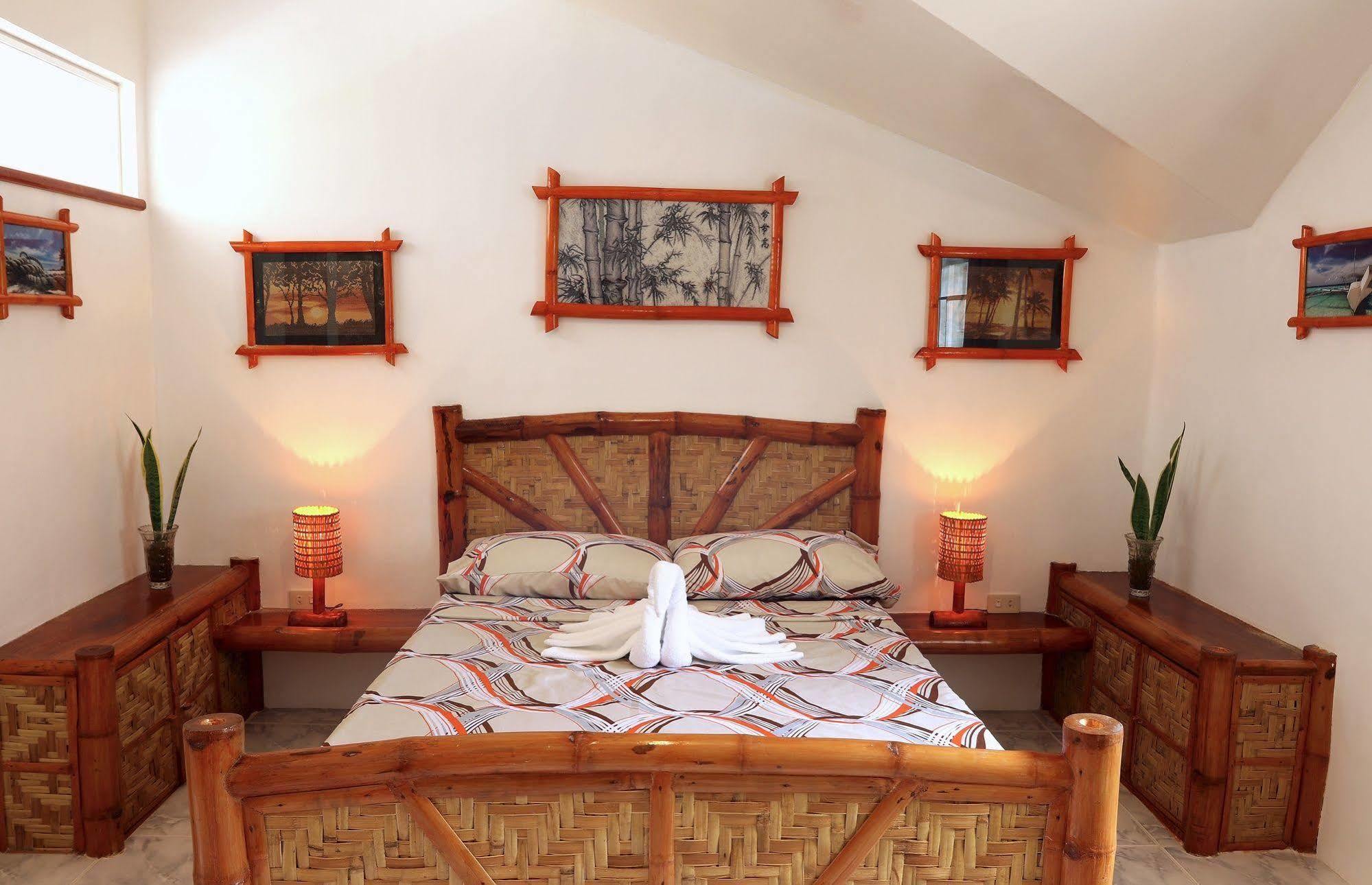 Guindulman Bay Tourist Inn Dış mekan fotoğraf